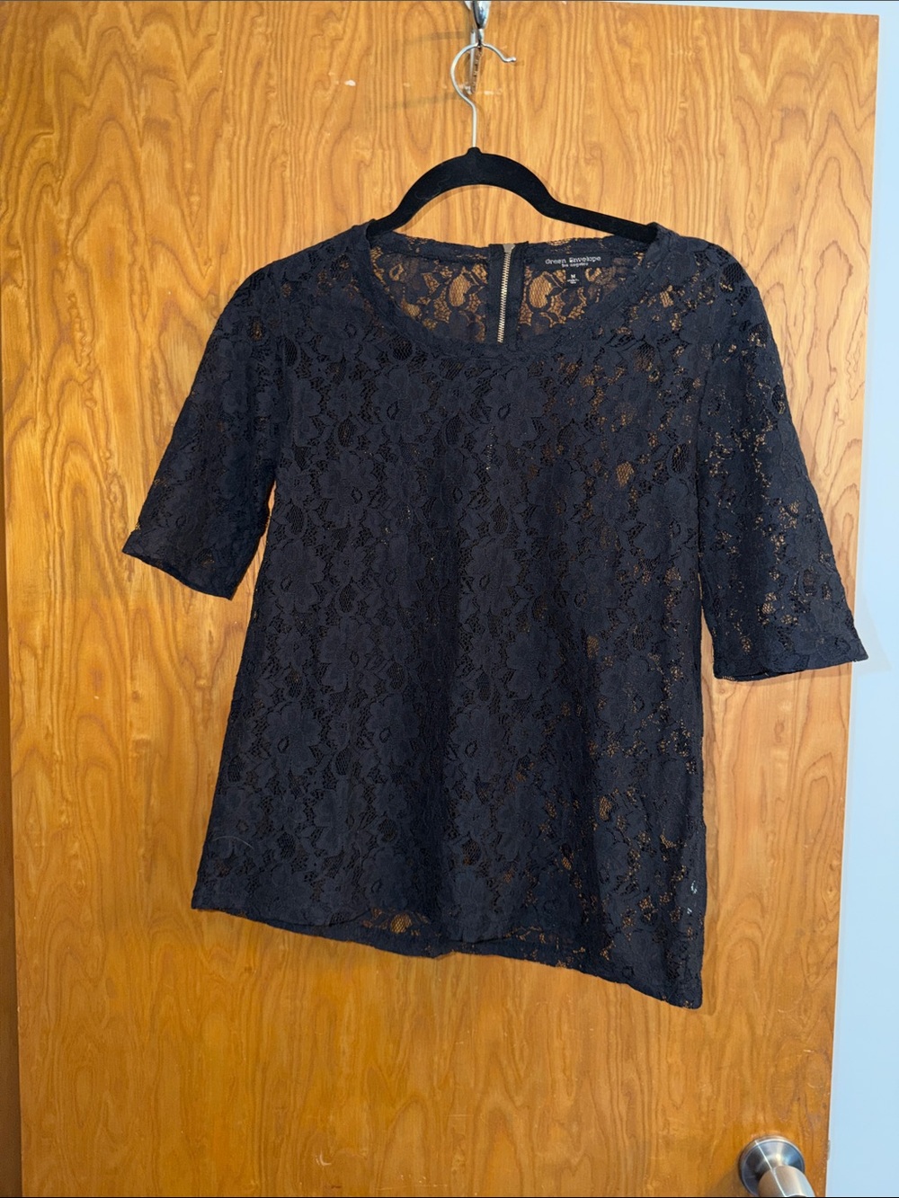 Green Envelope Black Floral Lace Short-Sleeve Blouse